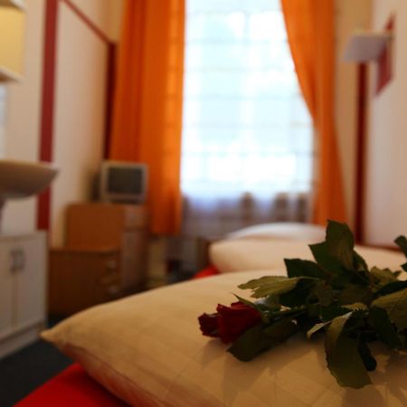 Hotel Pension Insor Berlin Luaran gambar
