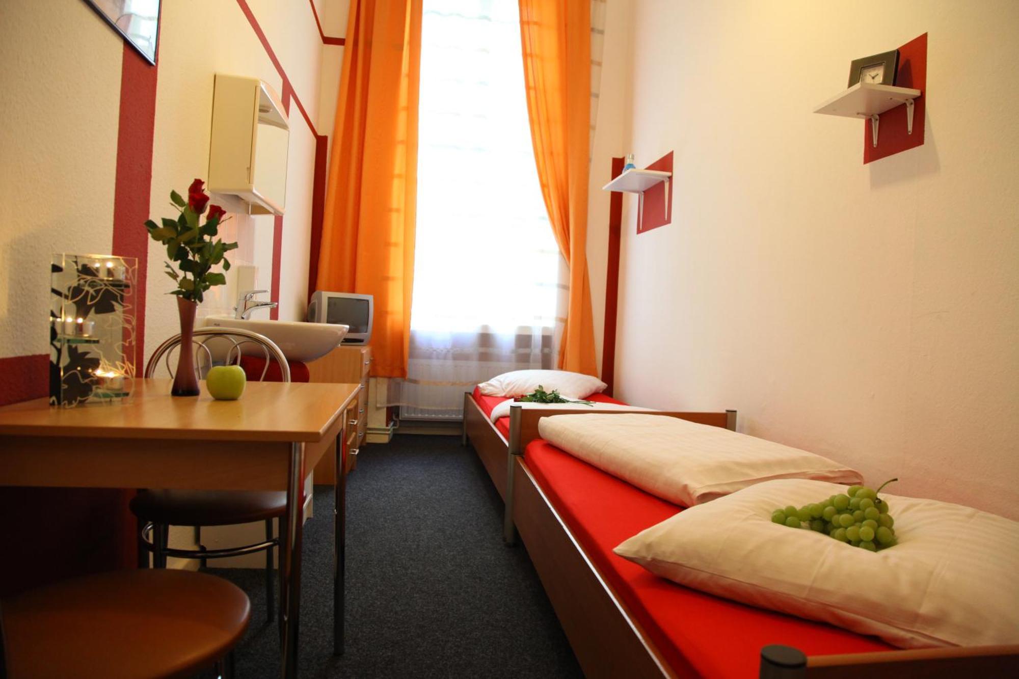 Hotel Pension Insor Berlin Luaran gambar